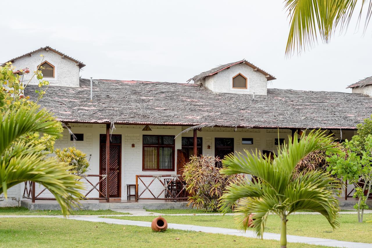 La Choza Bungalows Tambo Grande Esterno foto